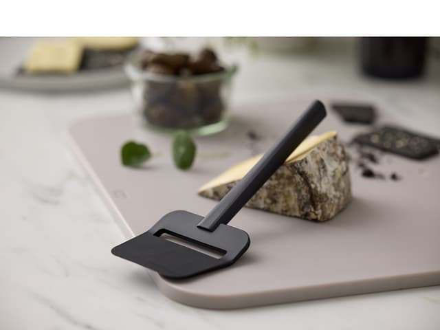 Rosti Emma Ostehøvl 19 cm Black