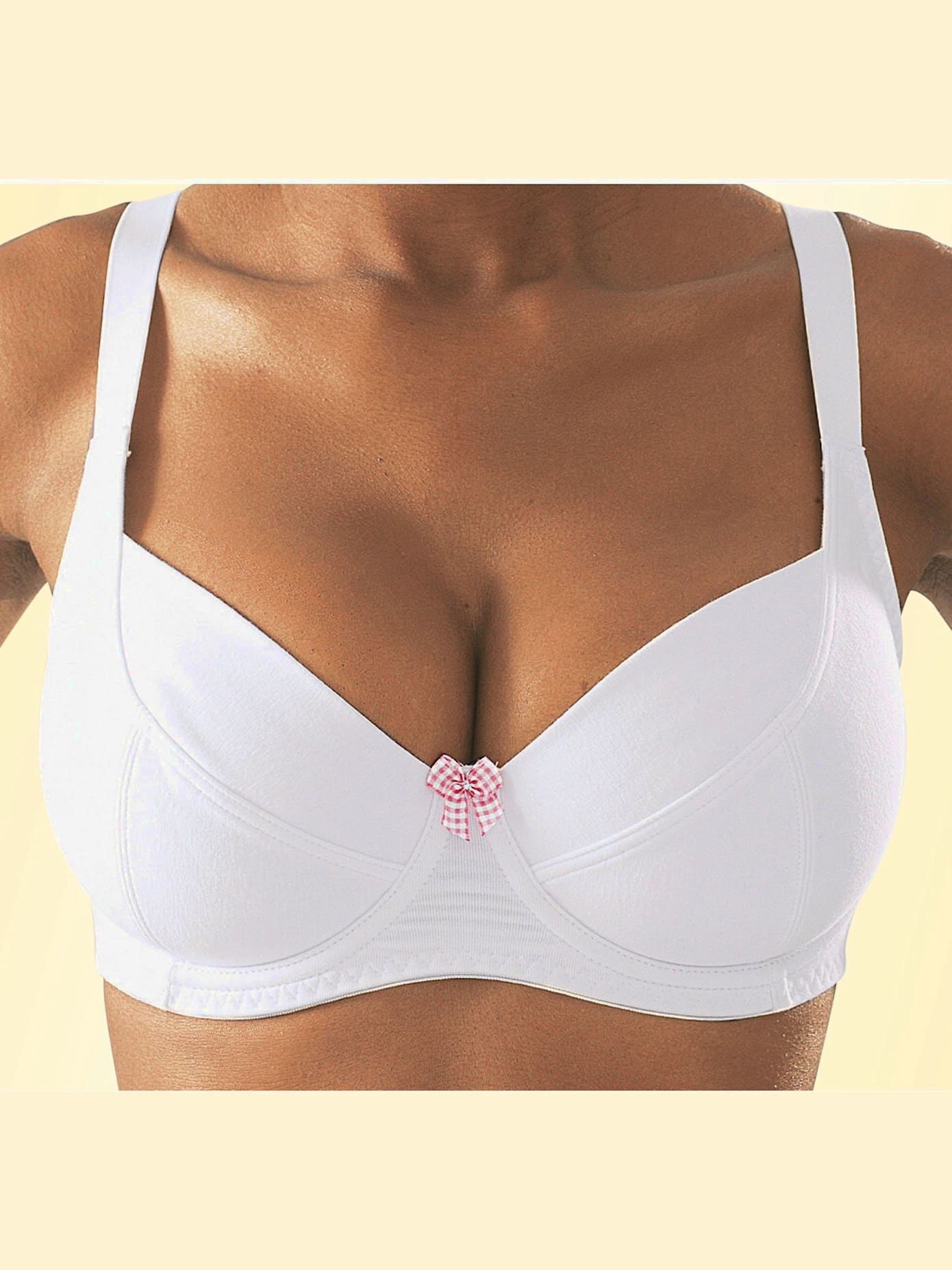 Soutien-gorge à armatures. coupe balconnet
