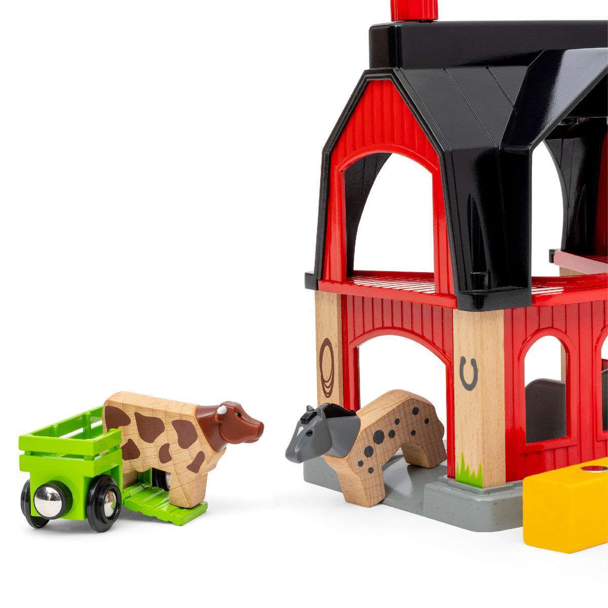 BRIO Spiel Tierscheune mit Heuwaggon