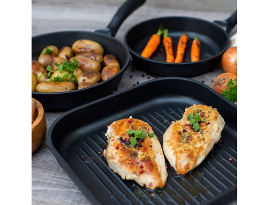 ELO - Poêles - sauteuses Poêle grill carrée 28 cm avec couvercle alucast ref.9155026