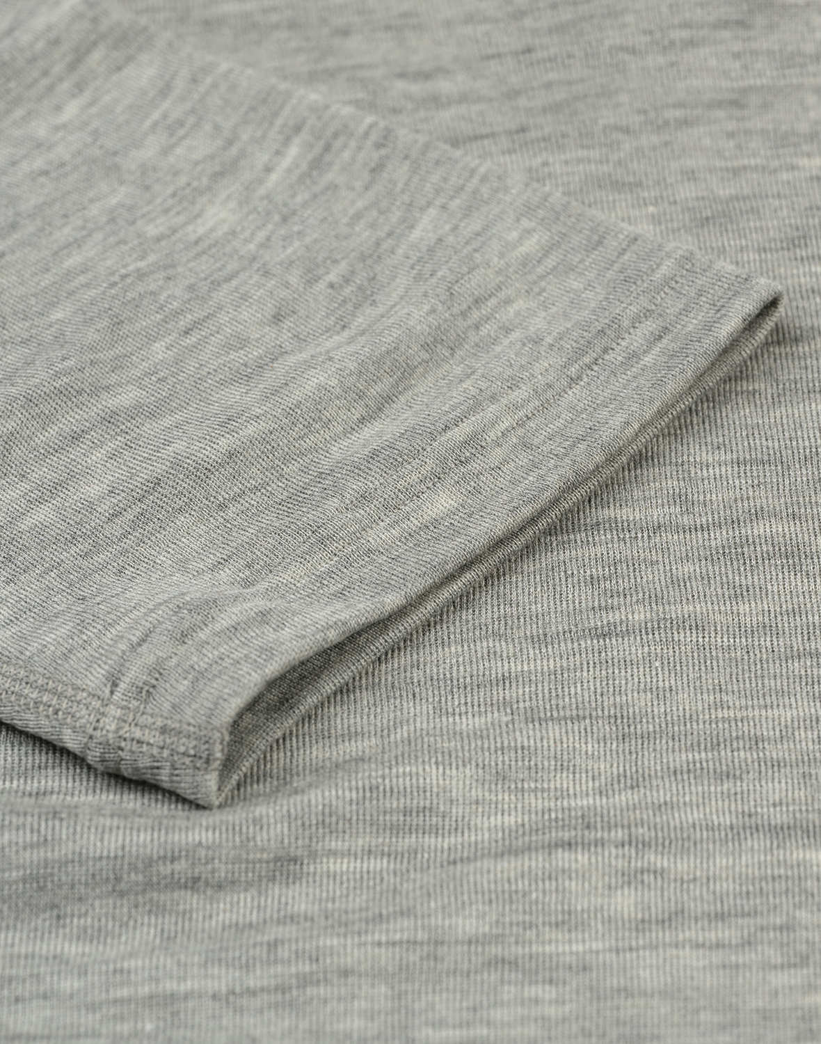 T-shirt met V-hals in merinowol/zijde voor heren