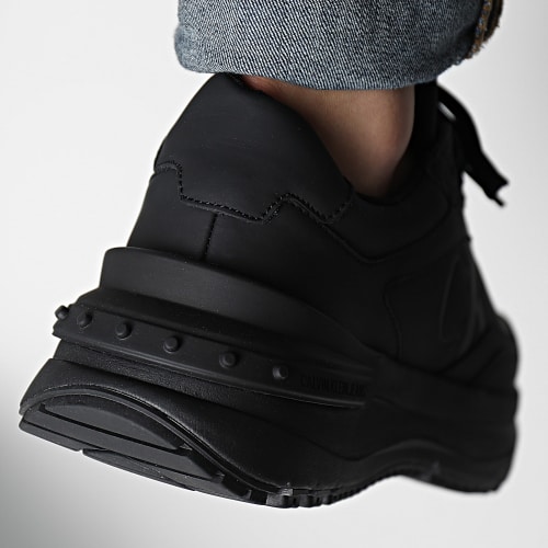 Baskets Chunky Runner Low 0774 Triple Black
