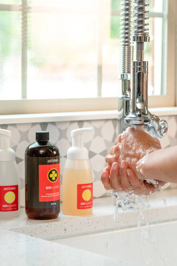 Mousse nettoyante pour les mains On Guard® Recharge unique