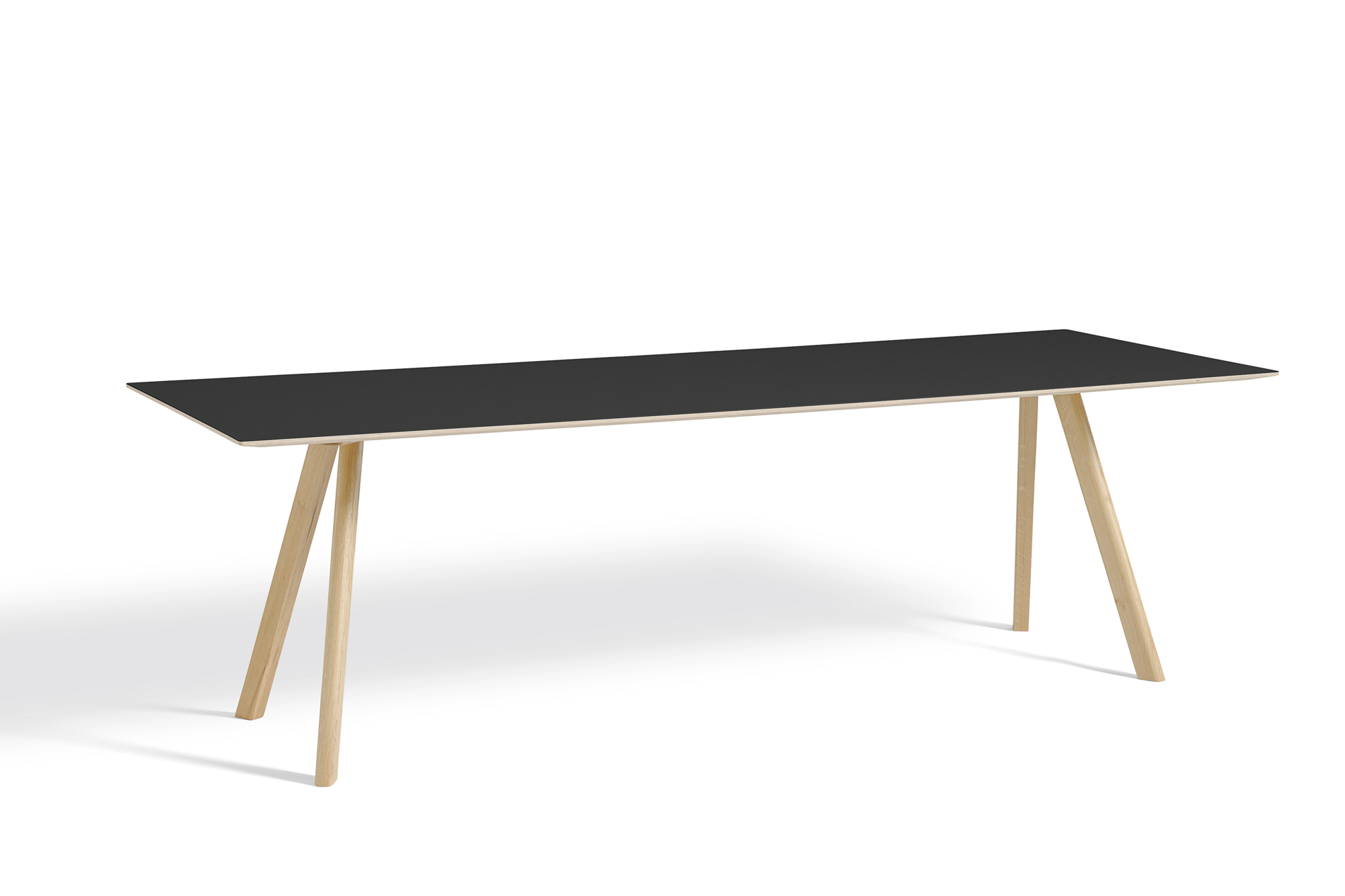 HAY tafel CPH 30 - Eiken, Linoleum Zwart 300 x 90 cm | Frame: Water Based Matt Lacquered | Blad: Linoleum Black