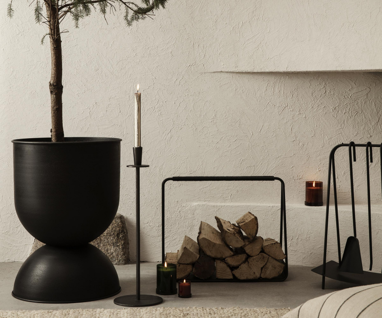 Ferm Living Hourglass plantenbak medium black
