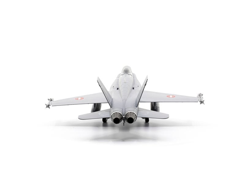ACE F/A-18C Hornet Falcons Staffel 17 J-5017 1:72 Hornet Metallmodell