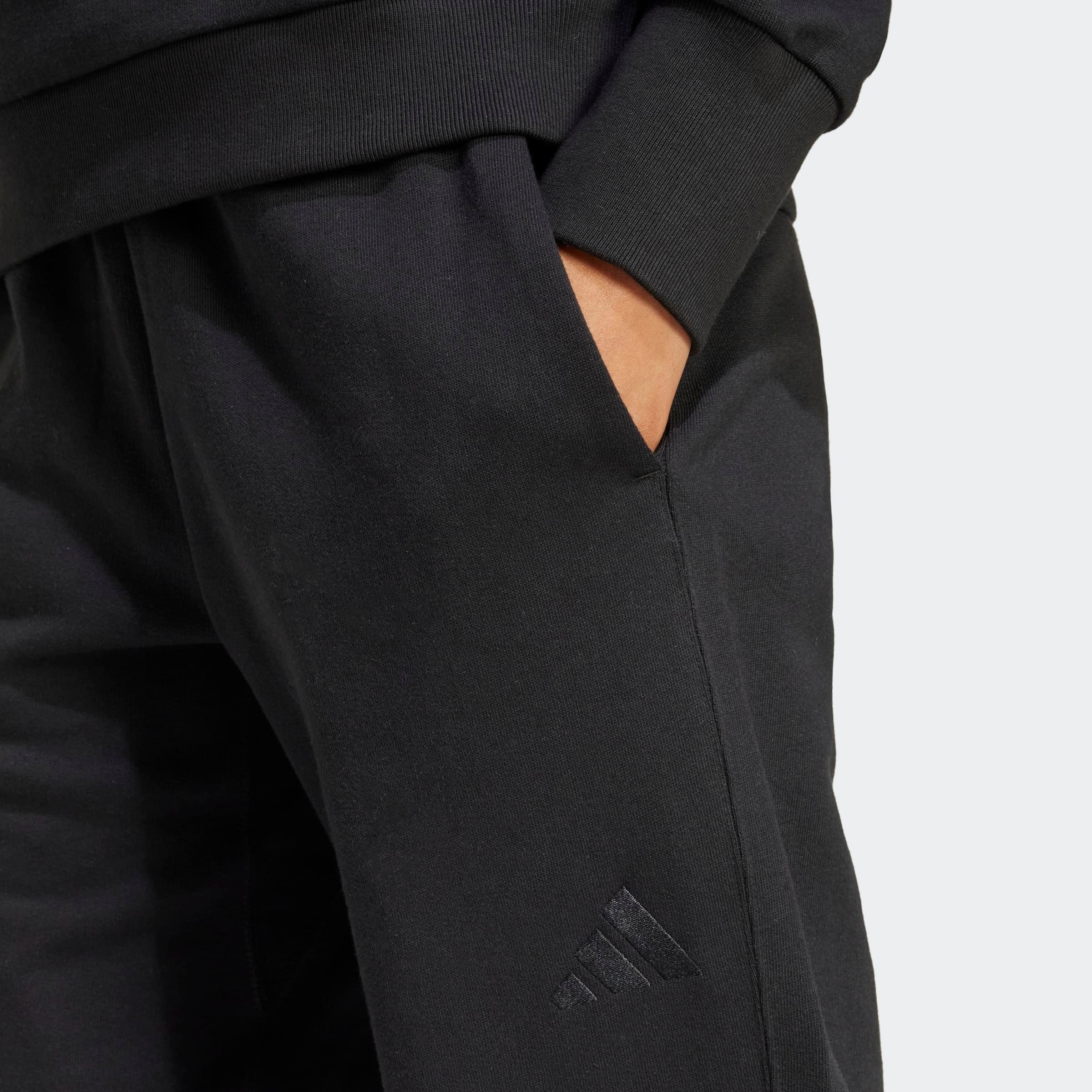 adidas Sportswear Sporthose »W ALL SZN FT PT«  Locker geschnitten, mittelhoher Bund