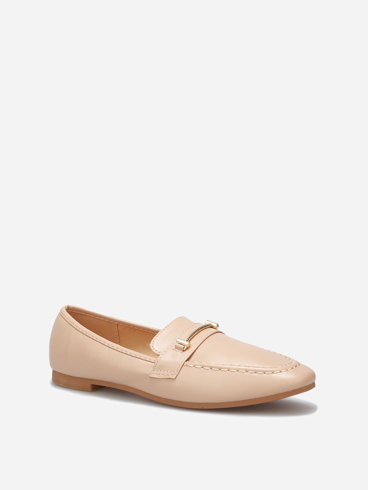Mocassins avec surpiqûres et bride dorée- Beige
