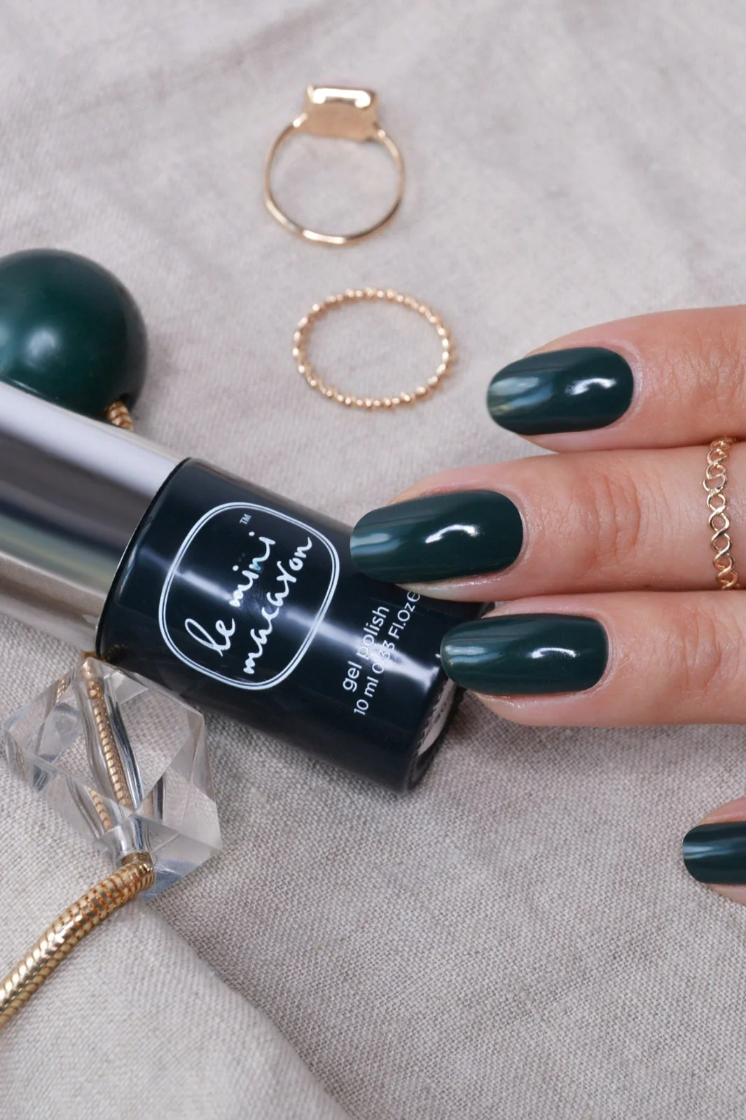 Le Mini Macaron Neglelak Gel dark velvet