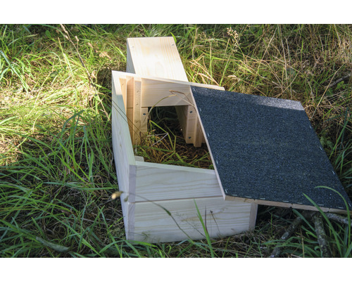 Egelhuis van dobar met zwart bitumen dak 74,5 x 29 x 24 cm