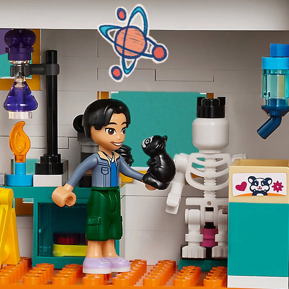 LEGO®FRIENDS 41731 - L’ECOLE INTERNATIONALE DE HEARTLAKE CITY