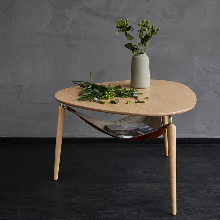 Umage - Hang Out Couchtisch, Eiche natur / Messing