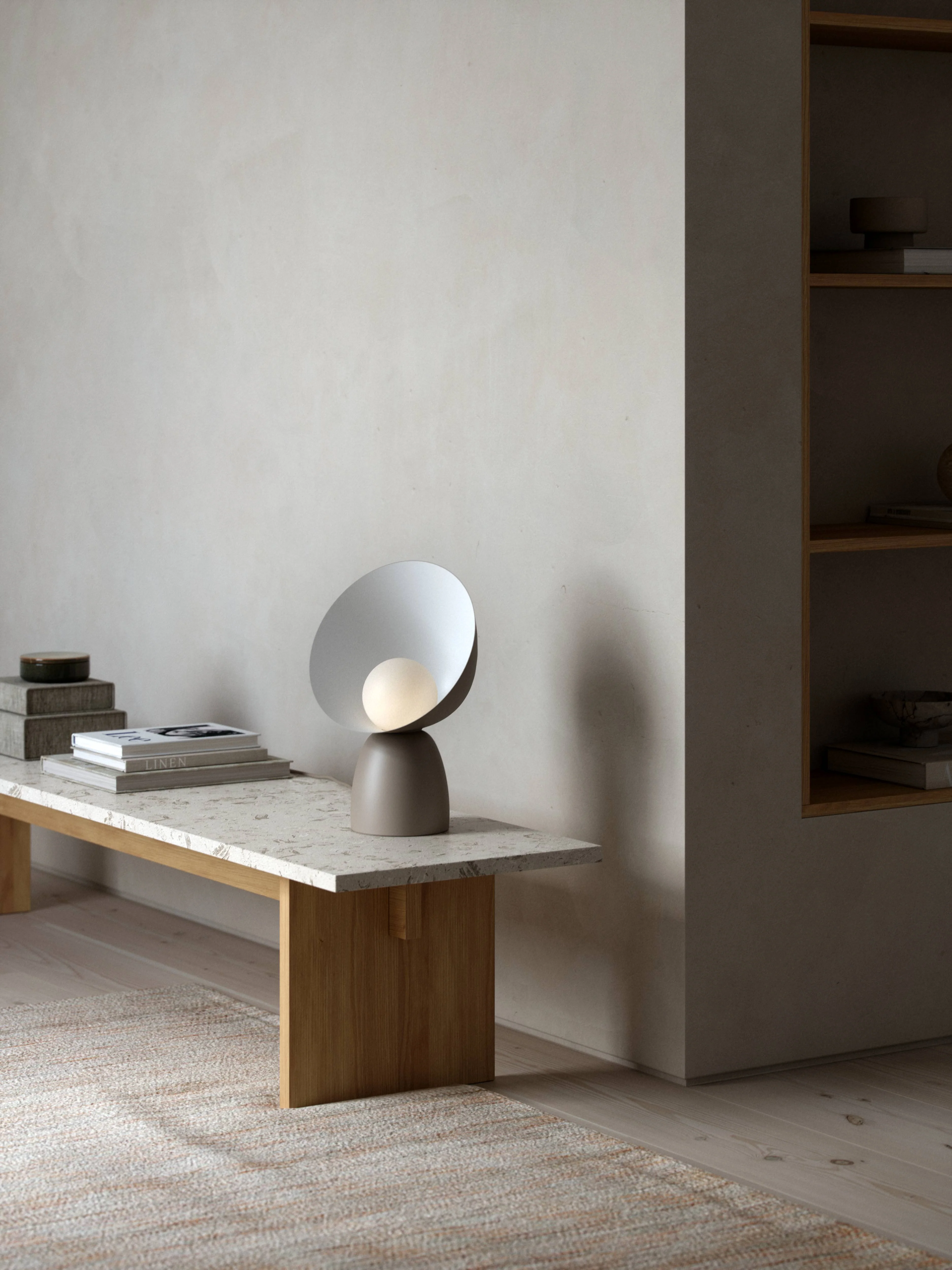 Design For The People  Hello bordlampe - brun