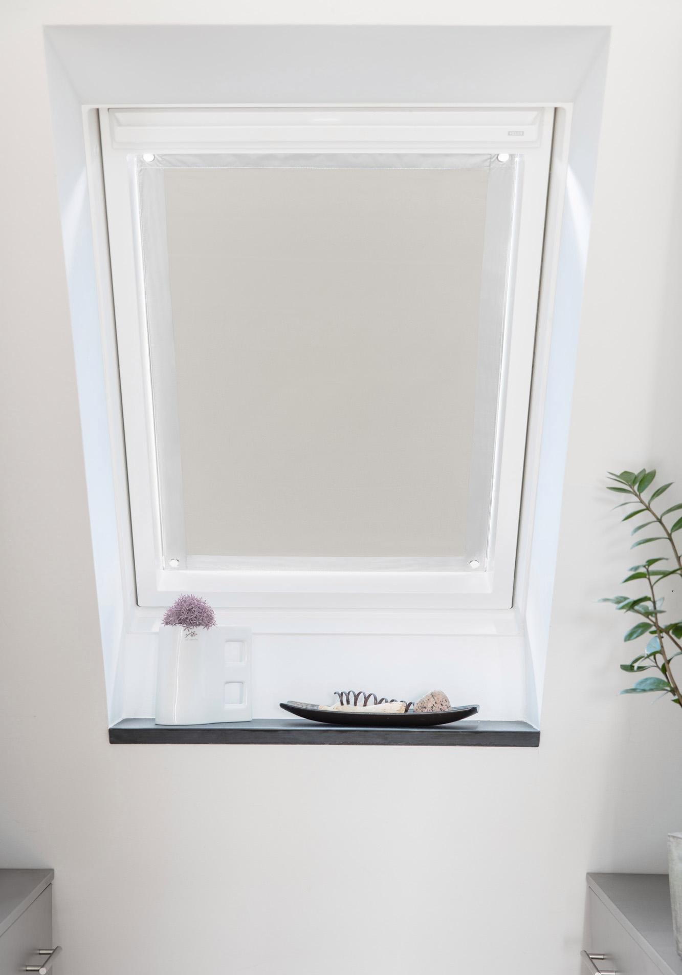 LICHTBLICK ORIGINAL Dachfensterrollo »Haftfix Hitzeschutz Verdunkelung« abdunkelnd Perlreflex-beschichtet | energiesparend ohne Bohren verspannt mit Thermobeschichtung