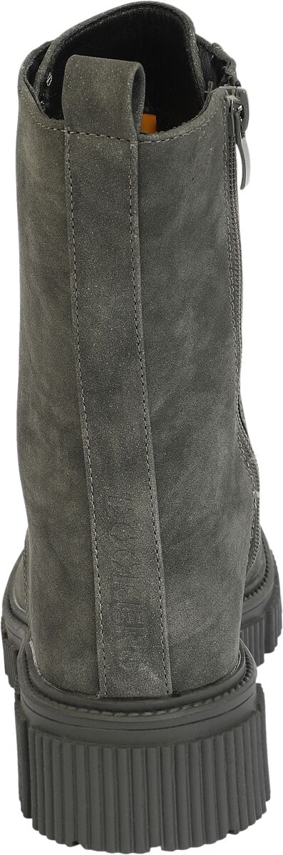Dockers by Gerli Bottes