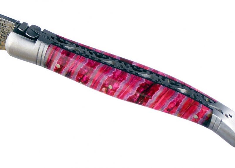 VENDU - Couteau Laguiole avec un manche en Molaire de Mammouth teintée rose