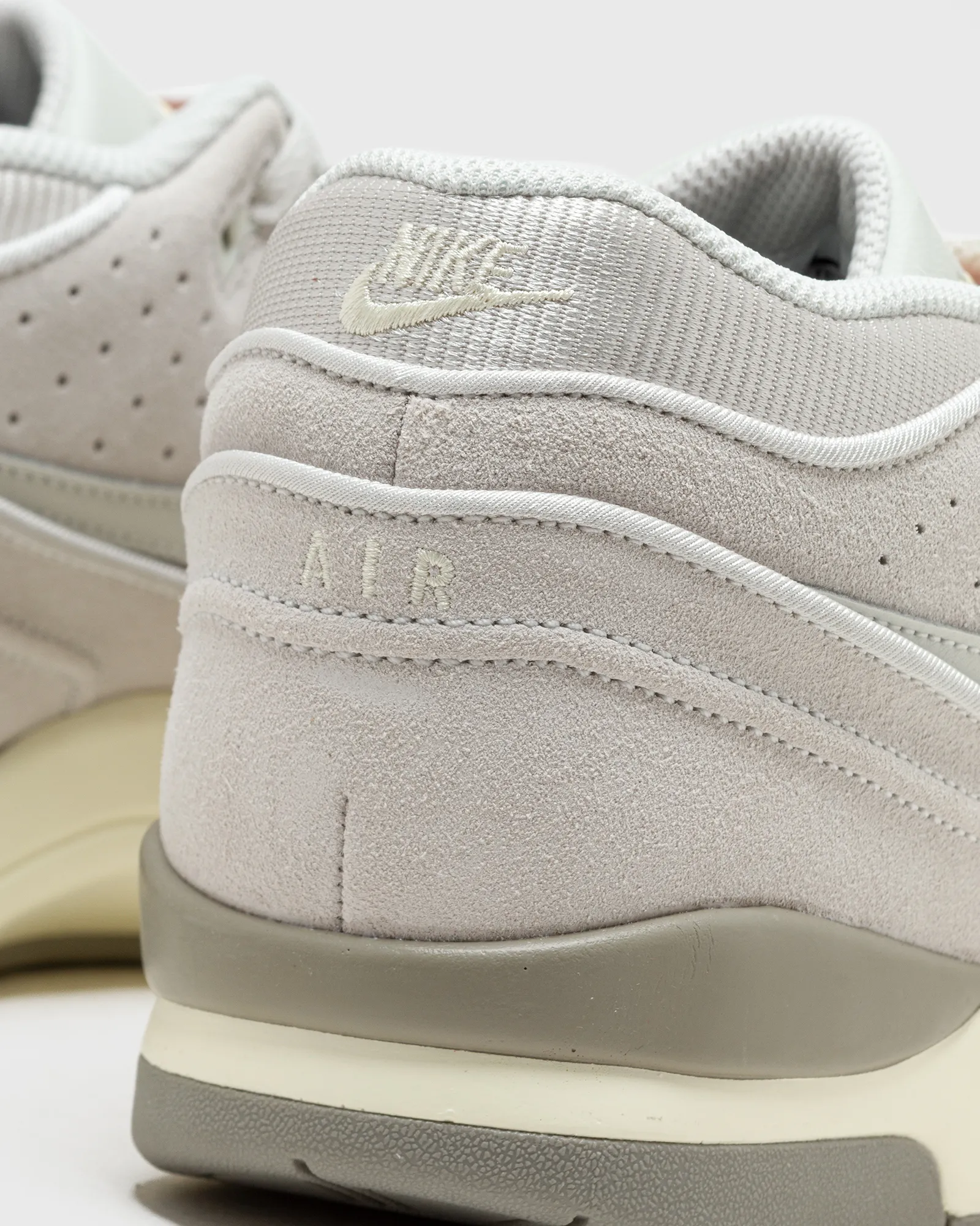 Nike AIR ALPHA FORCE 88 'Light Bone'