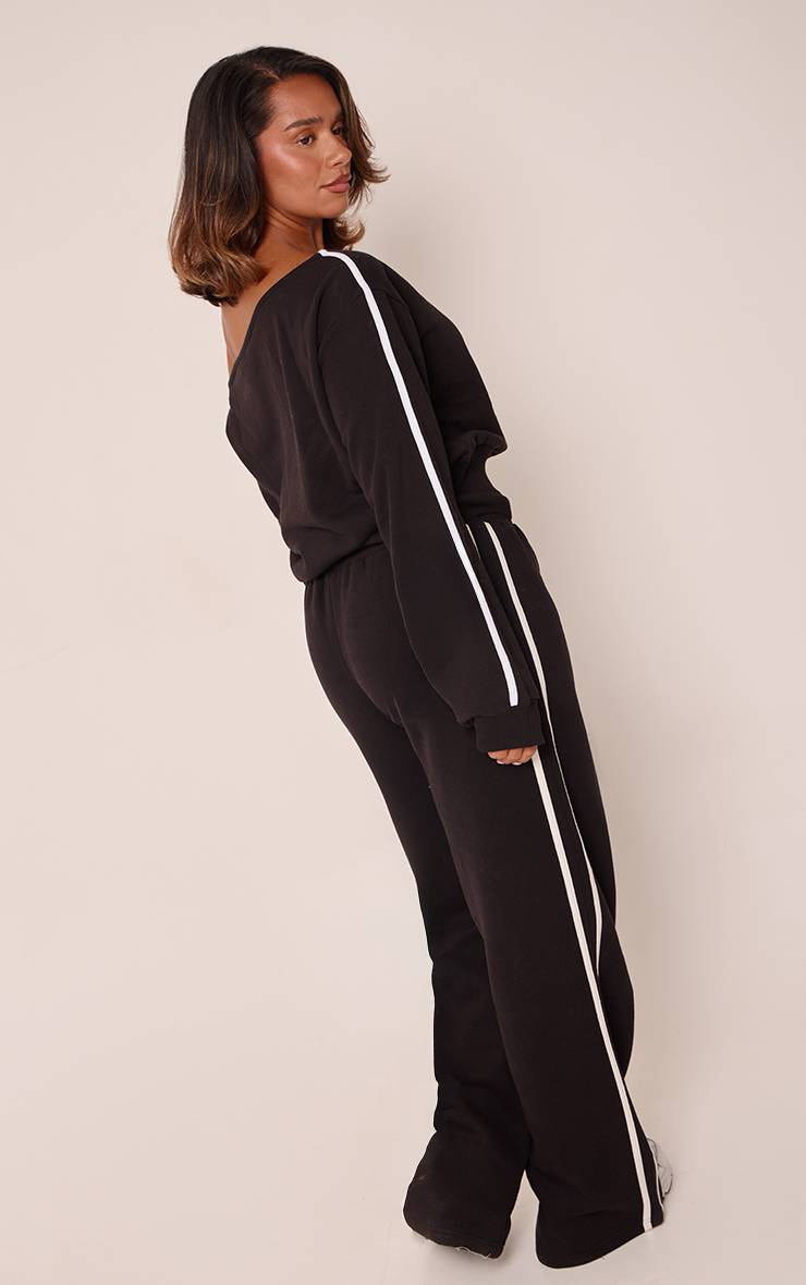 Noir Jogging À Jambes Larges Contrasté Shape Prettylittlething