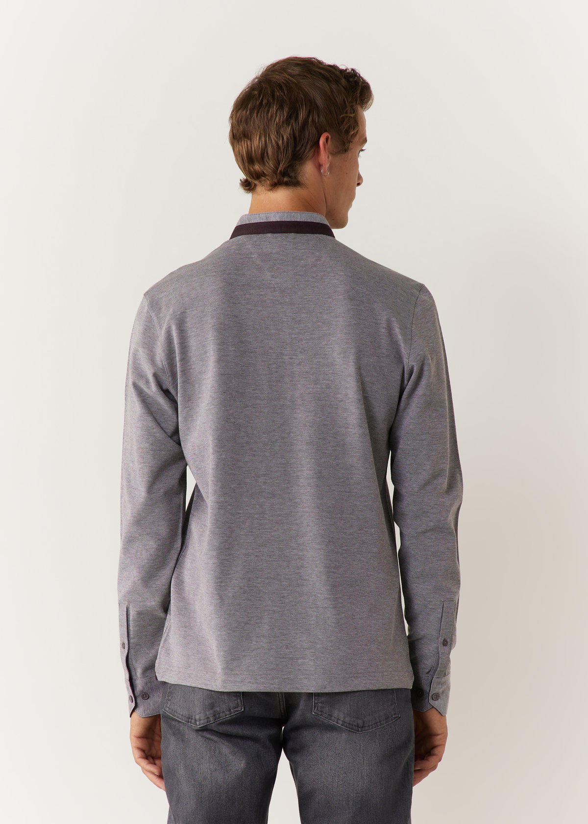 Polo manches longues Slim en coton uni marron glacé à col officier