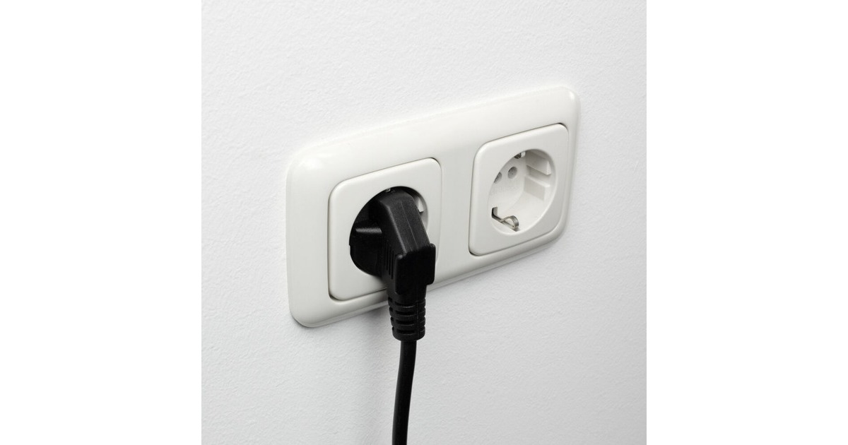 ACT ConnectivityNetsnoer CEE 7/7 male (haaks) - C13 zwart 0,5 m kabel  (Zwart)
