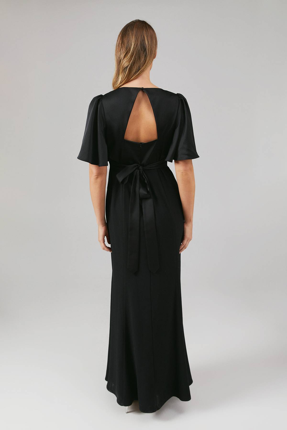 Coast Robe de Demoiselle d'Honneur Satin Contrasté à Manches Ange et Dos Ouvert