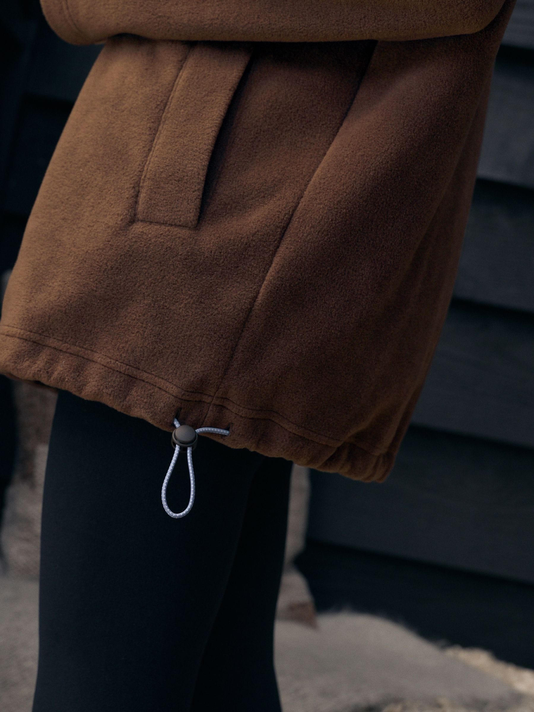 Chocoladebruin - Fleece trui met korte rits
