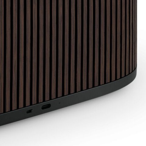 B&O Beosound A5 – exclusieve draadloze luidspreker Dark Oak