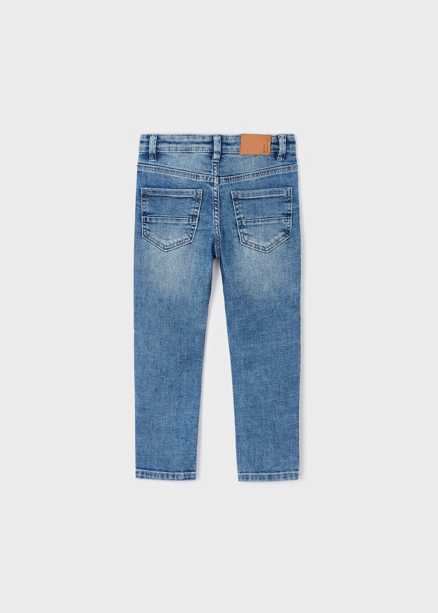 Calça jeans regular de algodão sustentável para meninos