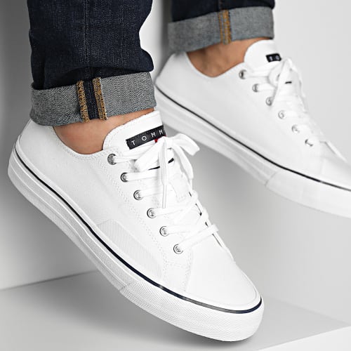 Baskets Skate Canvas 1175 White