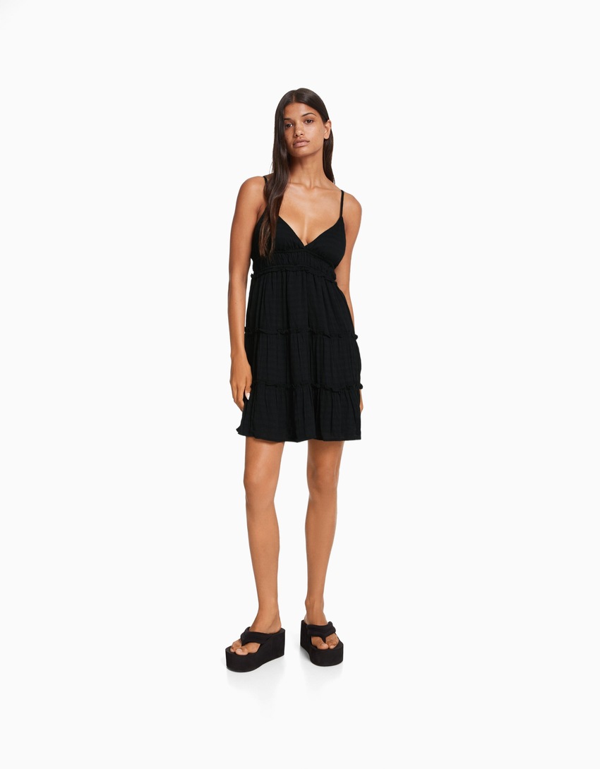 Mini vestido com alças franzidas