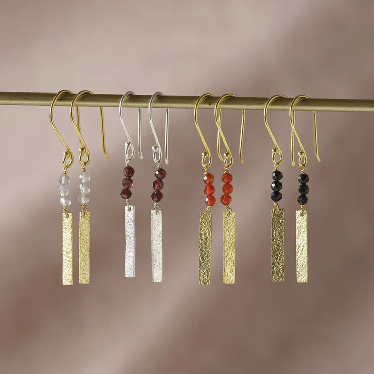 A Beautiful Story Bar Garnet Earrings SP Silver