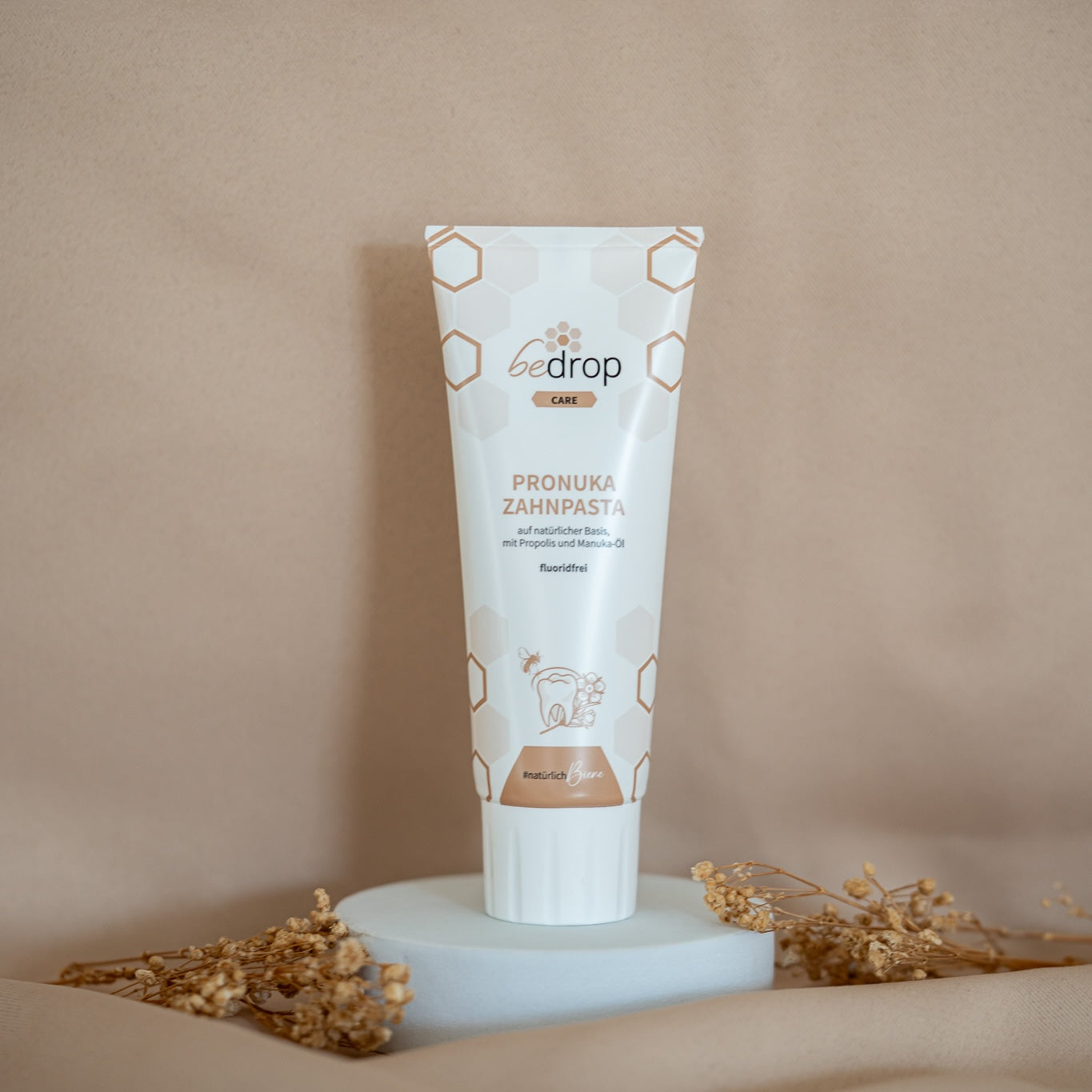 Vorteilsset: 6x Pronuka Zahnpasta / Zahncreme mit Propolis & Manuka-Öl, fluoridfrei & natürlich - 75ml