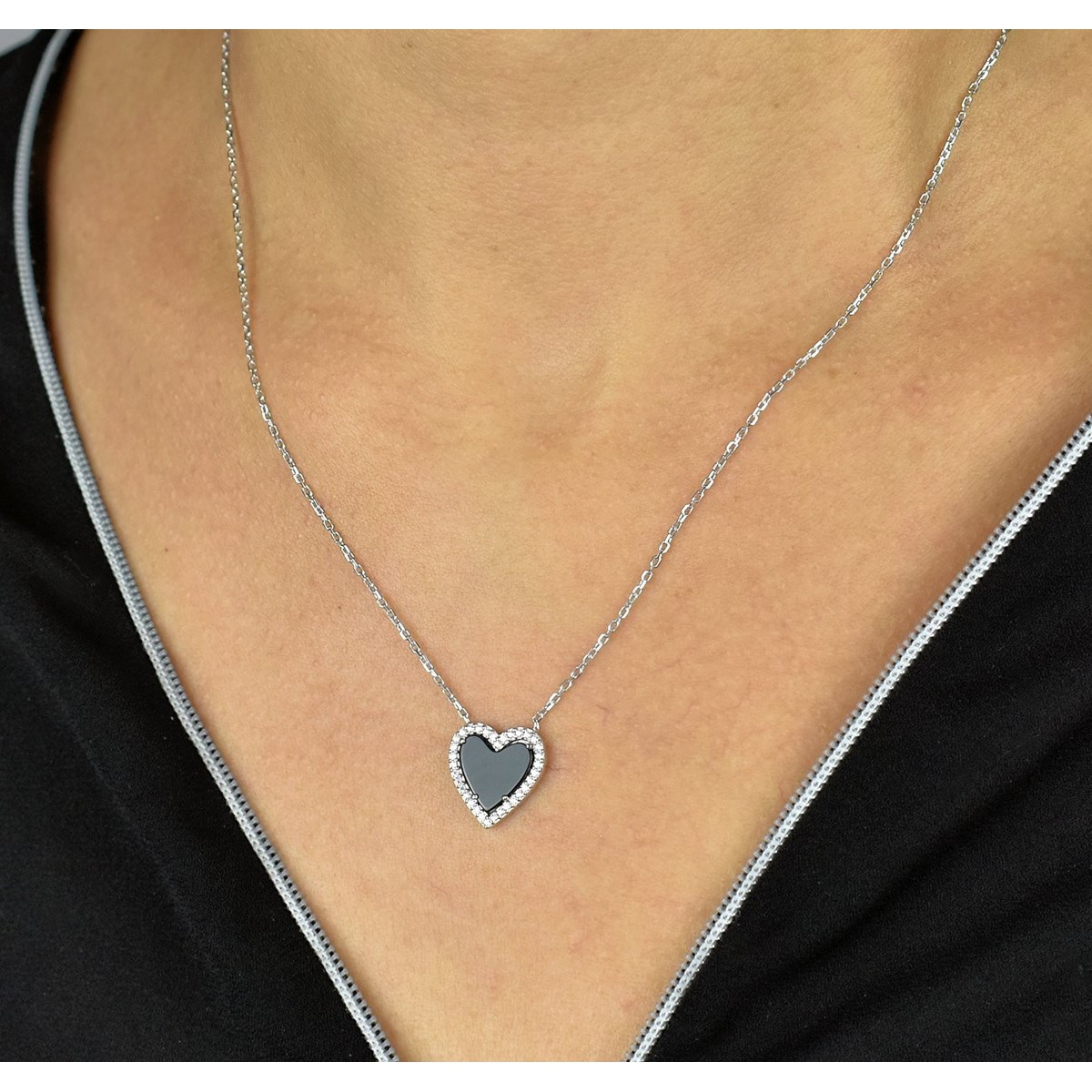 Collier coeur d'Agate serti d'oxydes de zirconium Argent 925 Rhodié