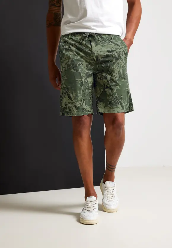 Relaxed Fit Print Shorts - oregano green