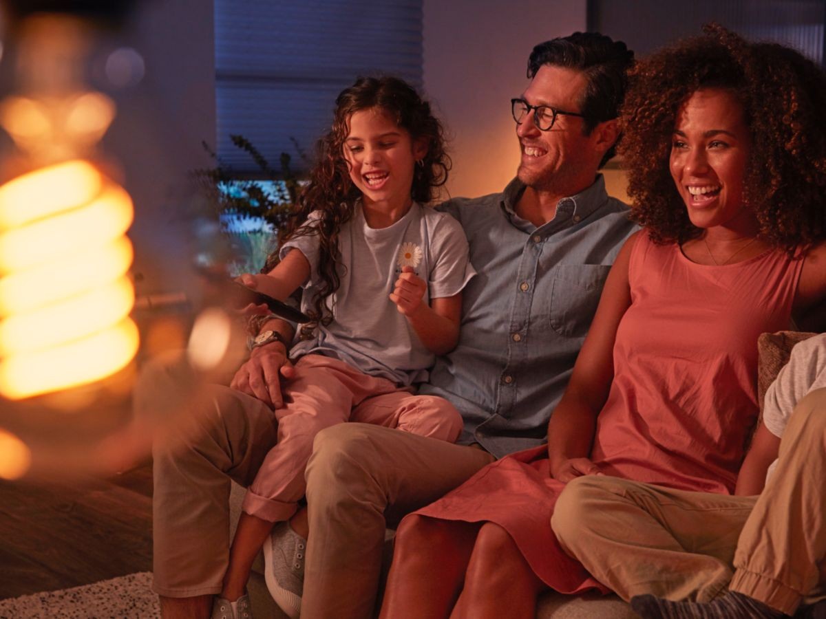 Philips Hue - E27 Filament G93 - White Ambiance