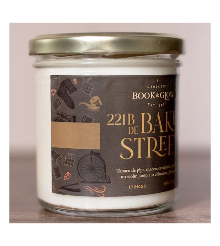 Book and Glow - *Mundos Notáveis* - Vegan Soy Candle - Baker Street 221B