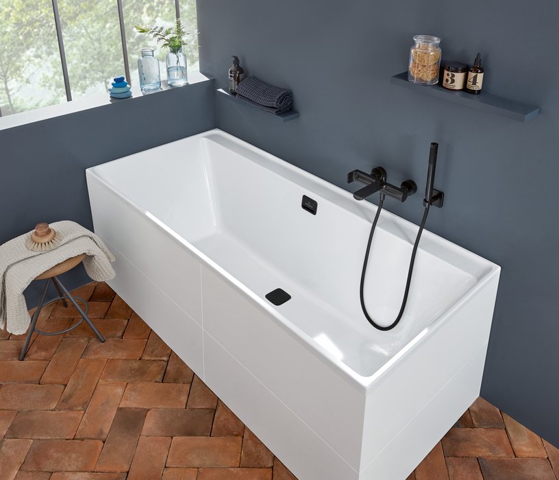 Villeroy & Boch Collaro inbouw ligbad 160x75cm wit met zwarte afvoerplug