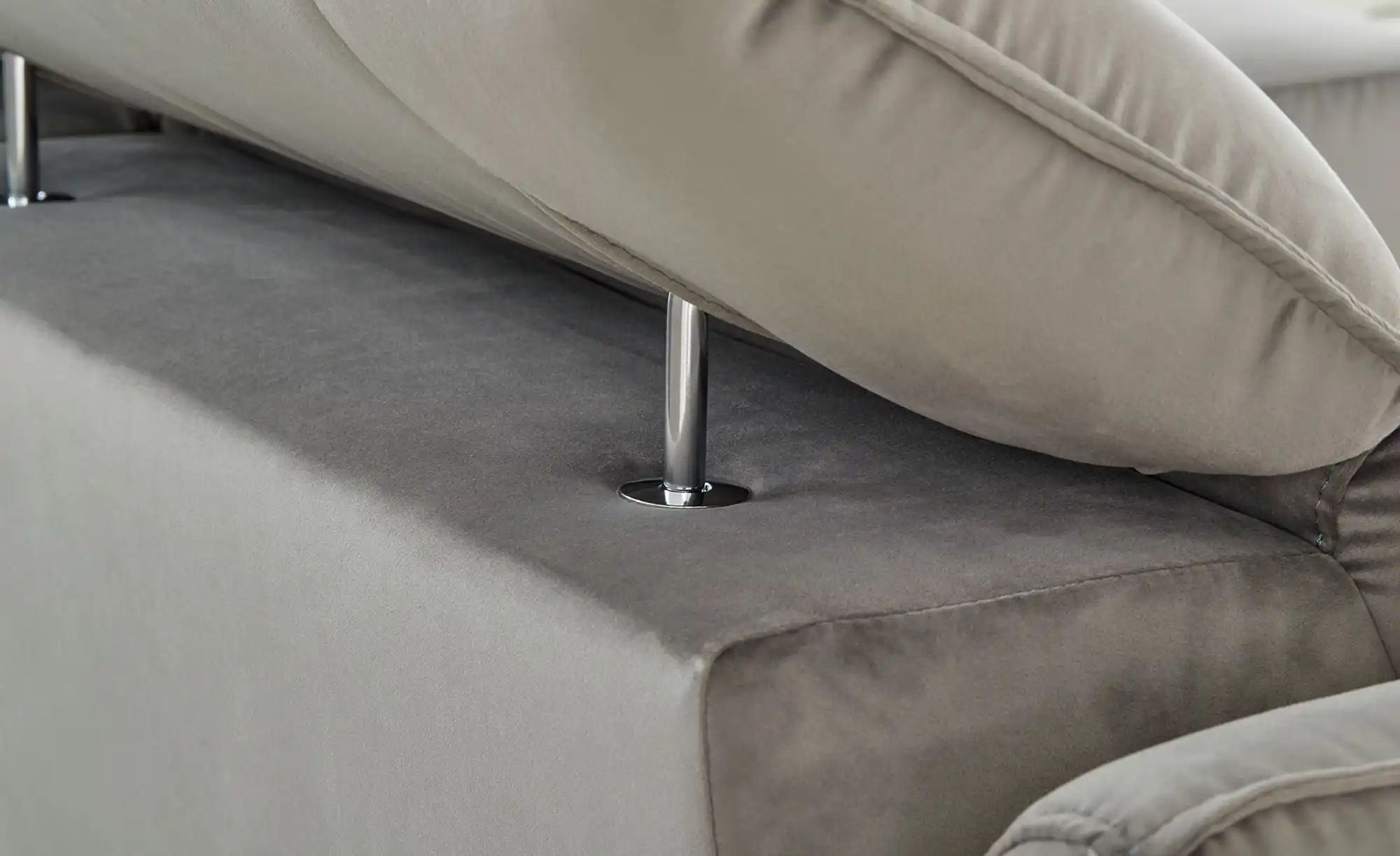 uno Ecksofa mit elektrischer Relaxfunktion Hedy