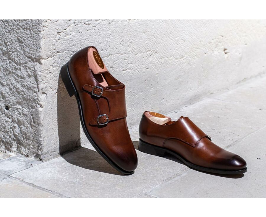 Chaussures homme double boucle Chocolat Patiné - CHIGWELL