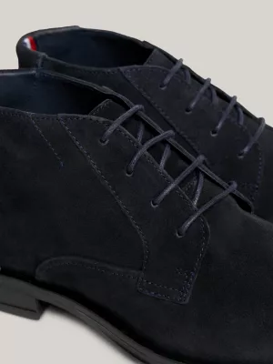 Botas baixas de camurça com cadarço