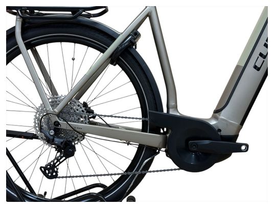 Produit reconditionné . Cube Kathmandu Hybrid Pro 625 Shimano Deore 2023 . Vélo électrique . Cube . très bon état