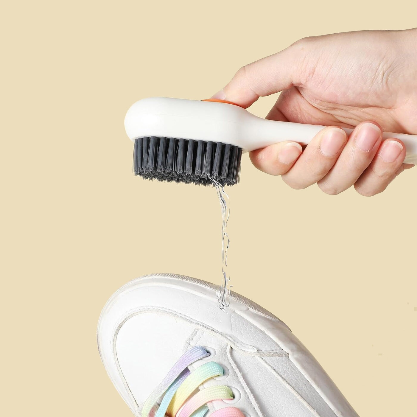(17cm) Universal Reinigungsbürste Multifunktionaler Kleider Scrubber Schuh Cleaner mit Seifenspender - Weiss