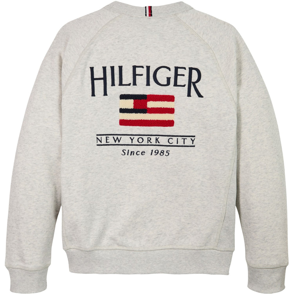 Køb Tommy Hilfiger Snow White Heather Flag Relaxed Sweatshirt