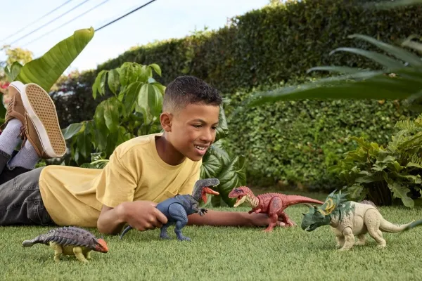 Mattel Jurassic World brølende dinosaur (JGB87)