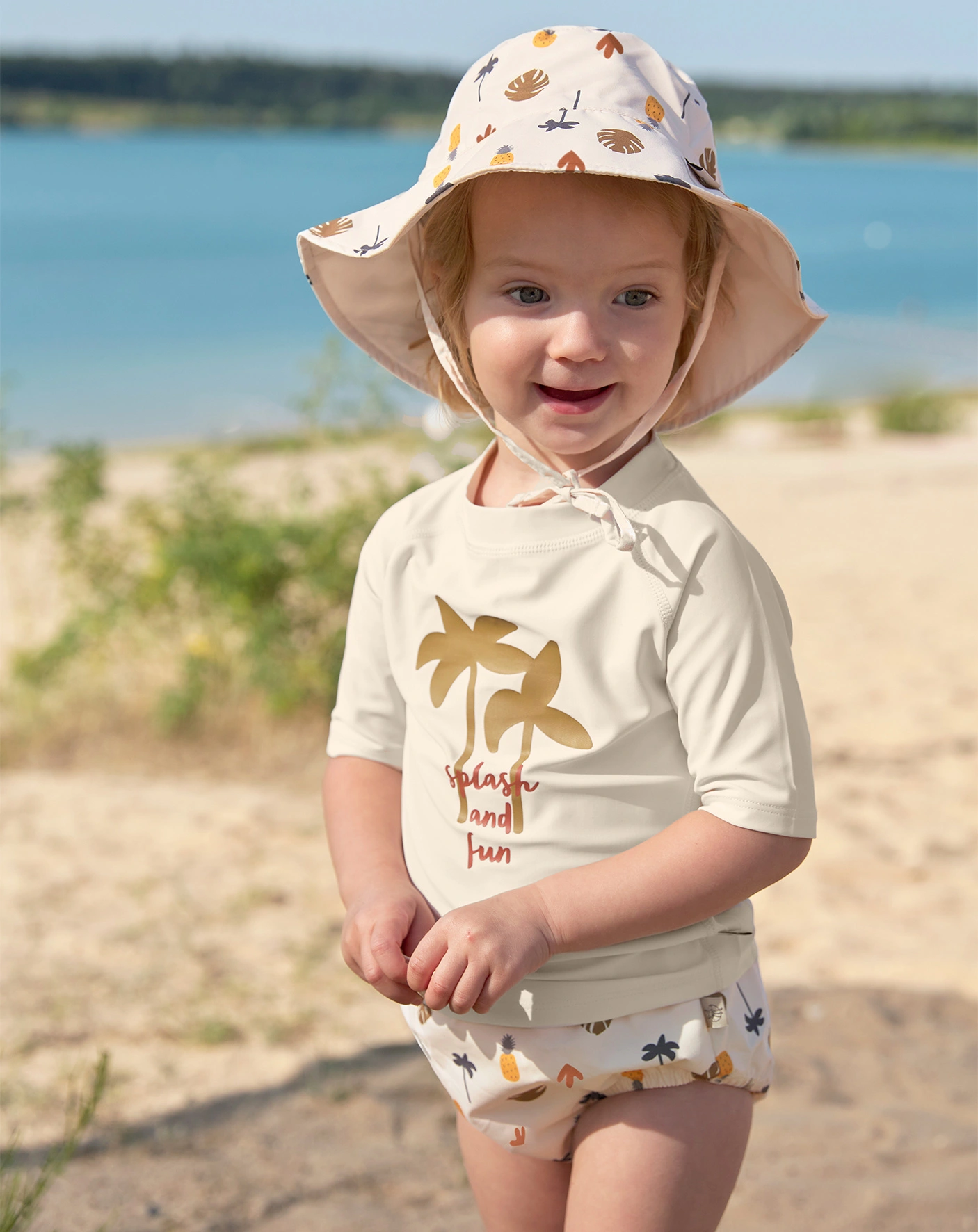 Wendehut BOTANICAL mit Nackenschutz in offwhite