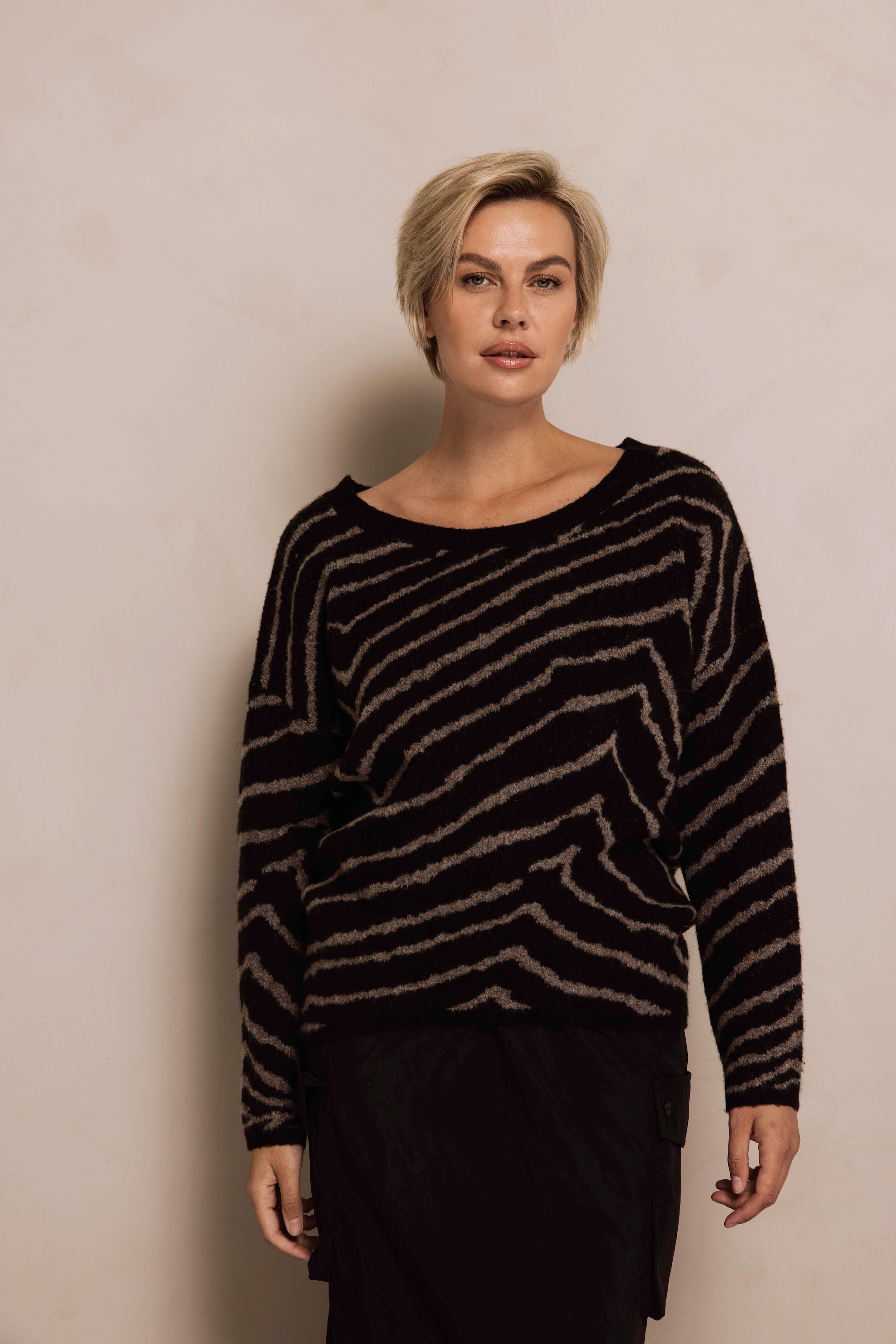 Zhrill Strickpullover »ZHNINA ZEBRA« mit Animal-Streifen-Print, mit Wolle