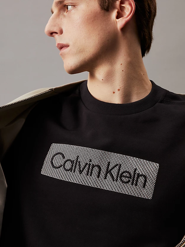 Moletom com logotipo
