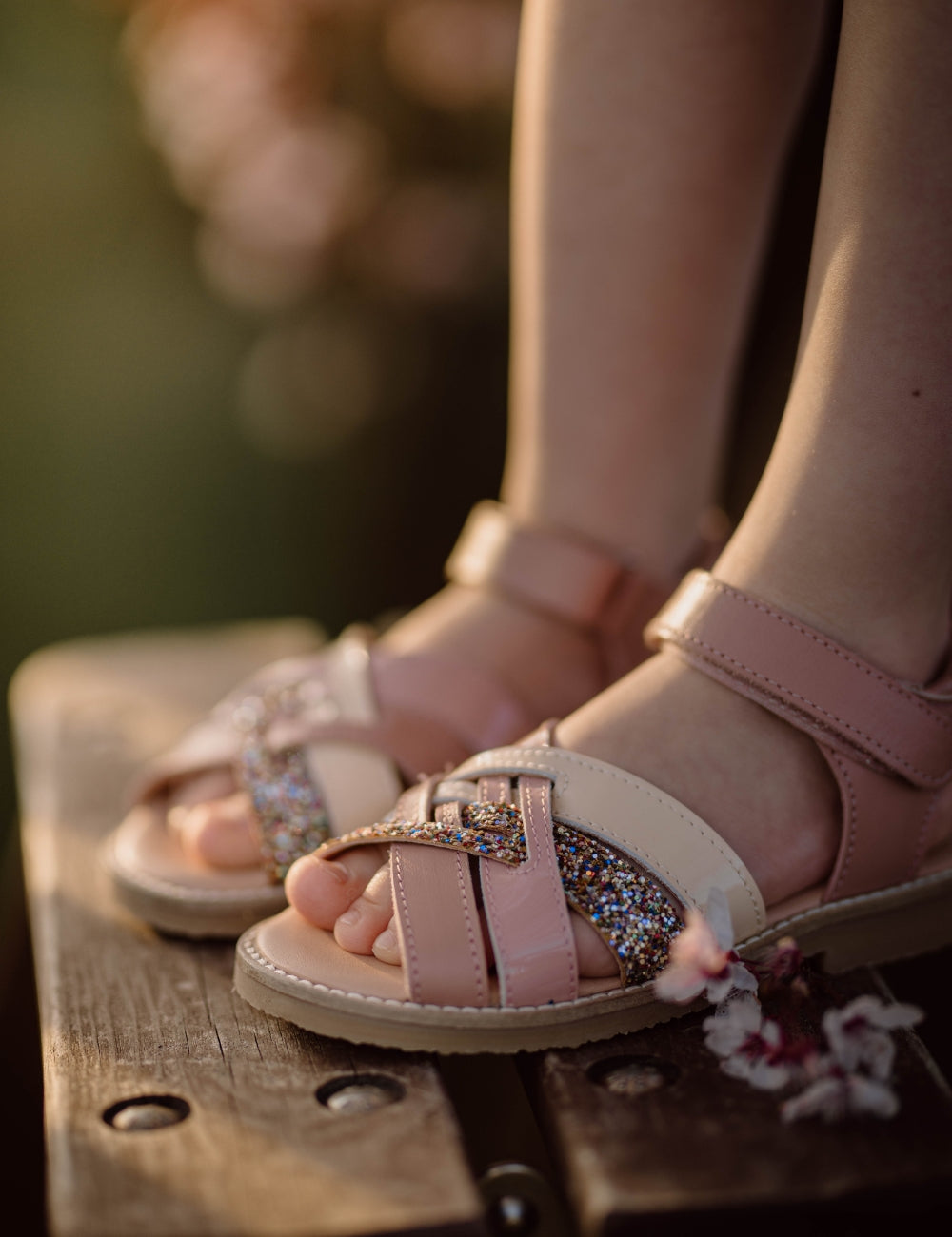 Evy Sandal - Color Block Unicorn