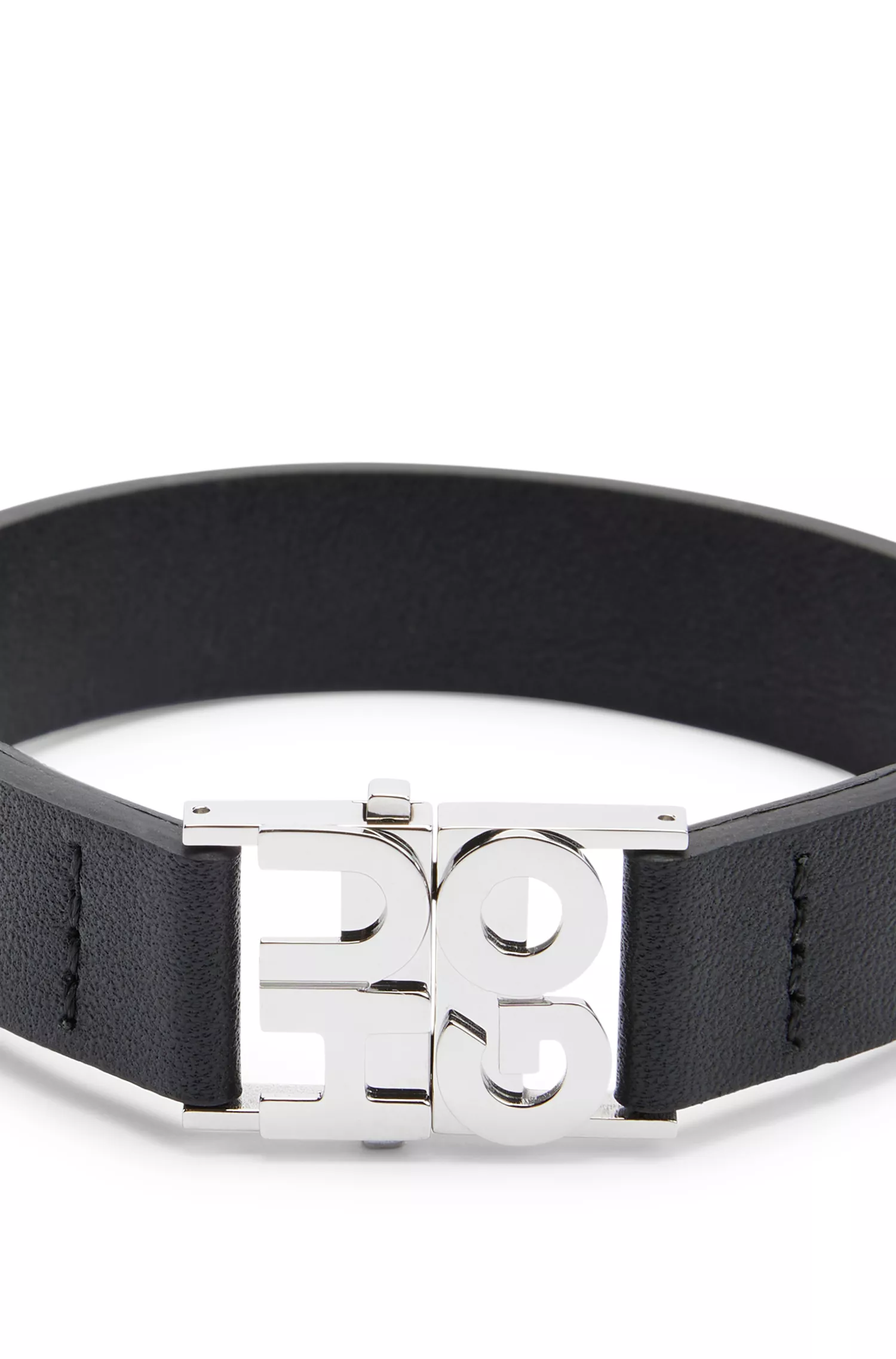 Punho HUGO em couro vermelho com fecho de metal com logotipos sobrepostos