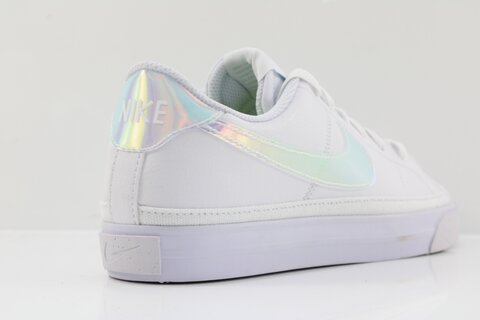 Nike Sneaker